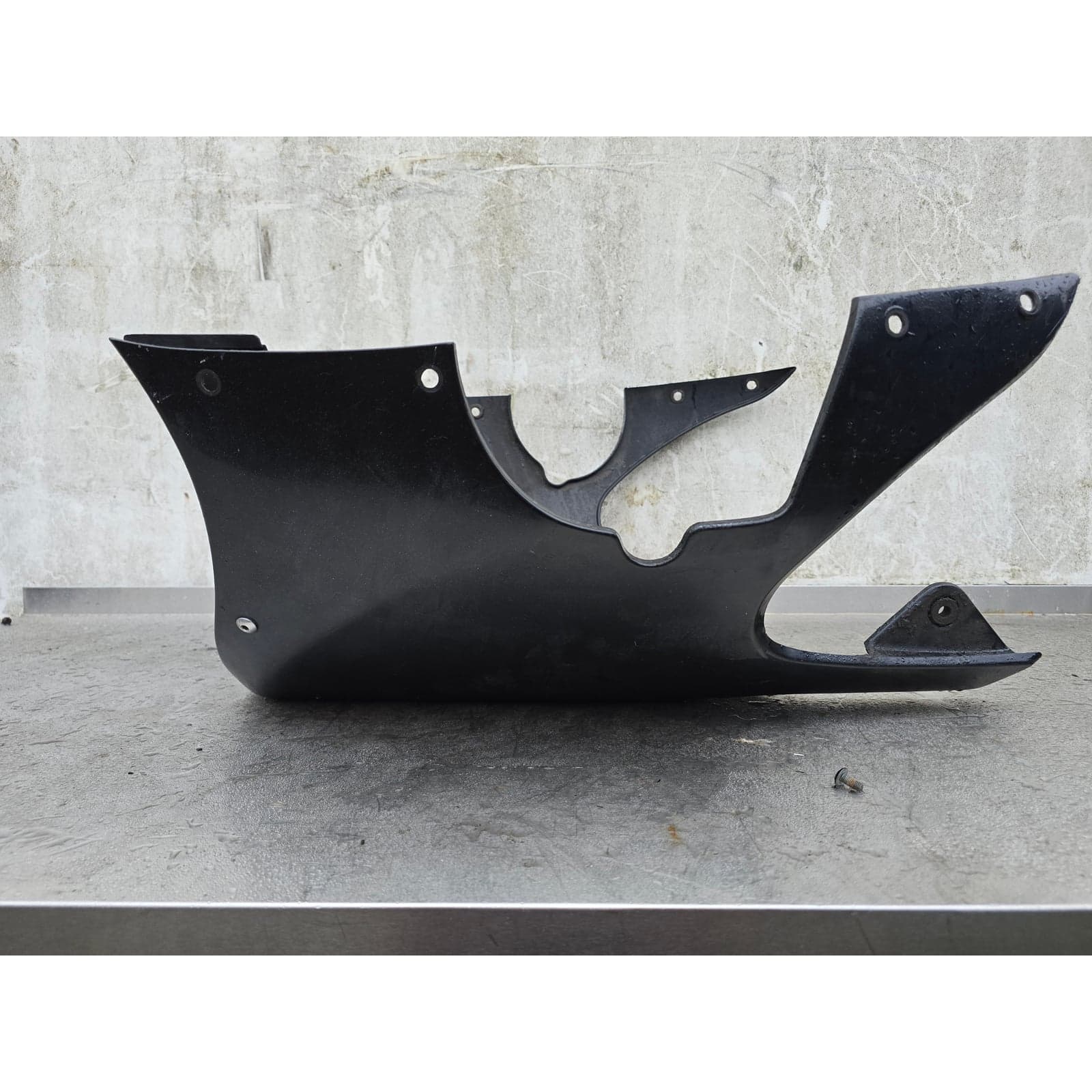 Clear left side view of the under cowling