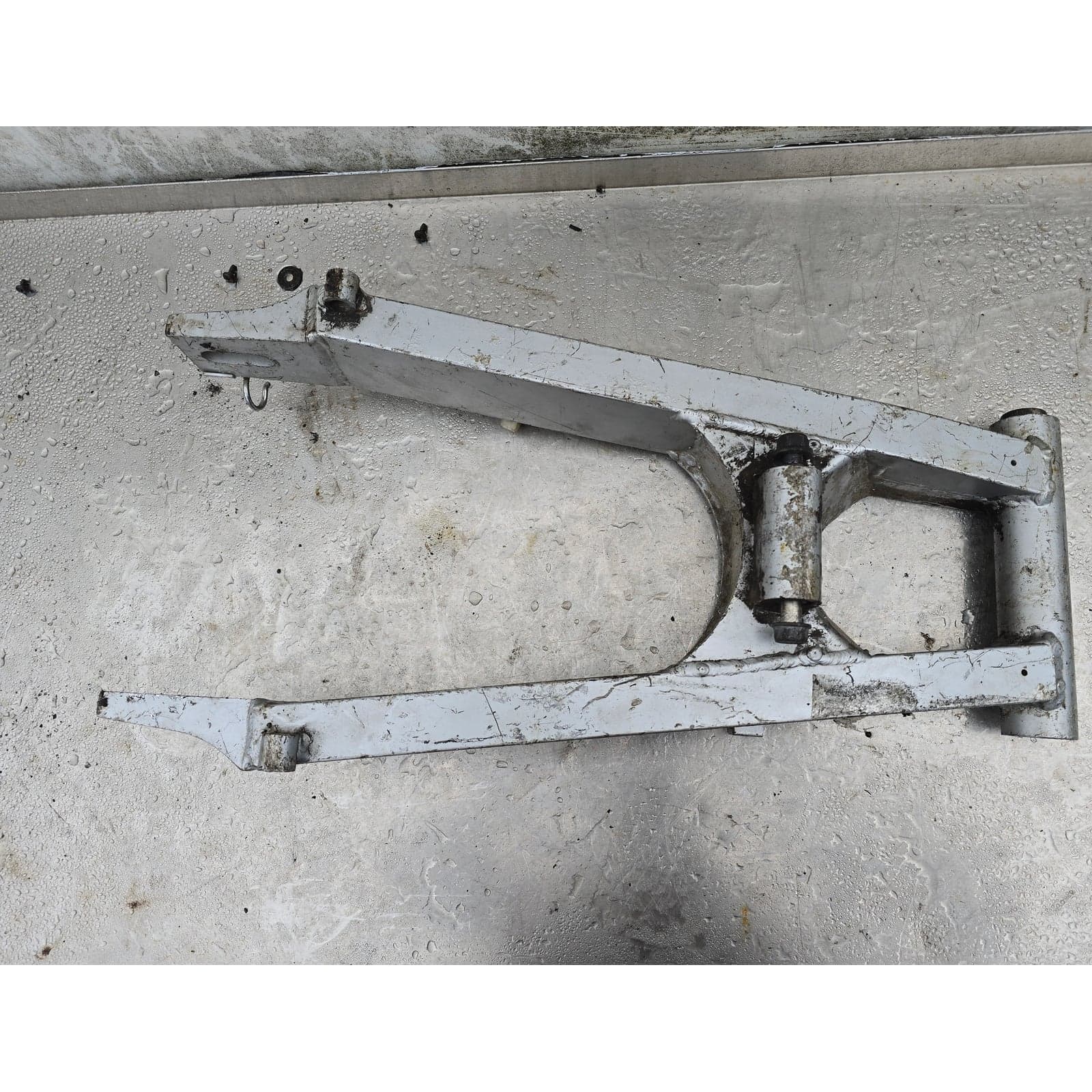 Kawasaki KR-1 KR-1S swing arm top view