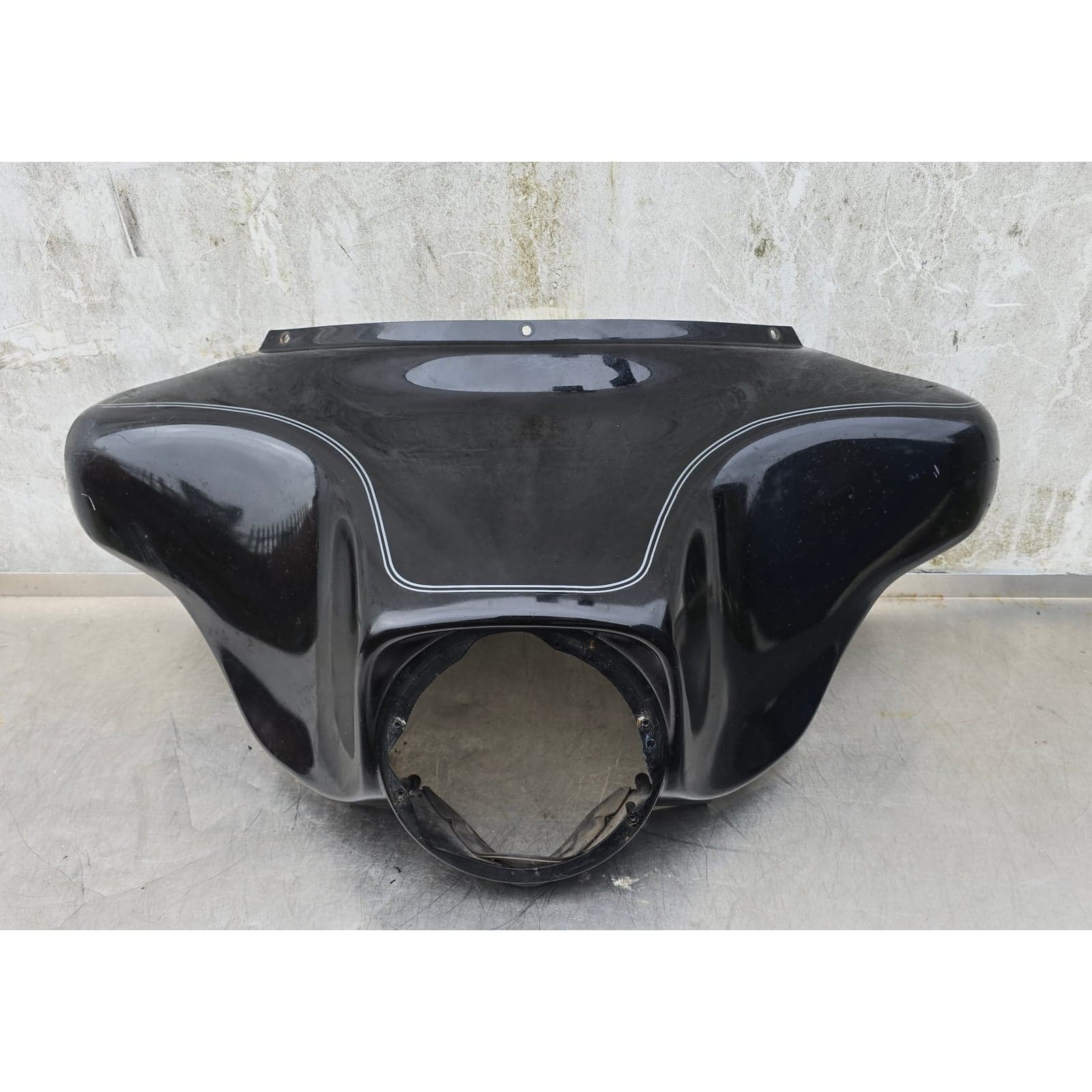 Front view of the Harley-Davidson outer fairing